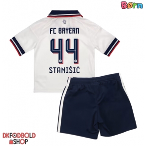 Bayern Munich Josip Stanisic #44 Udebanesæt Børn 2026-27 Kort ærmer (+ korte bukser)